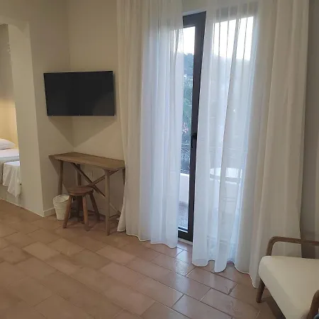 Yasemi * Argostoli (Kefalonia)